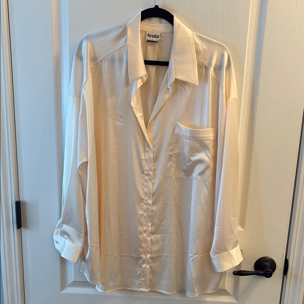 Arula Cream women's Shirt